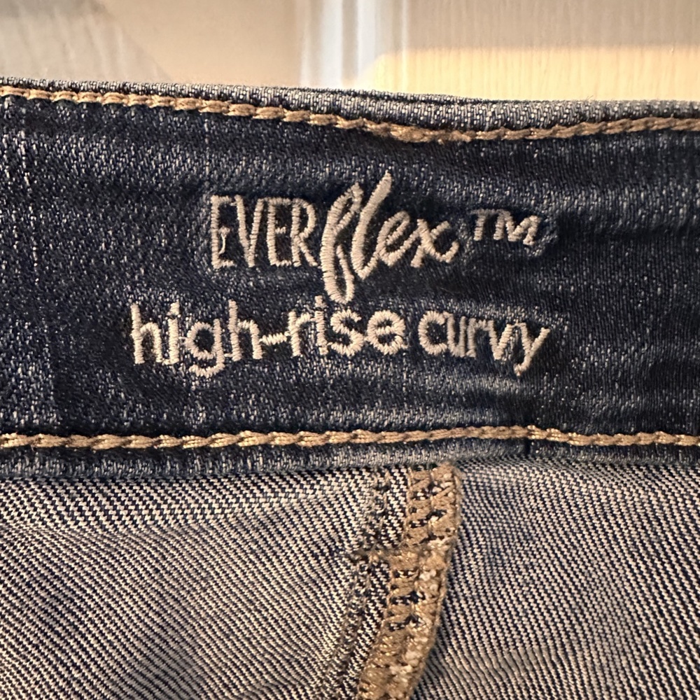 Jeans - Picture 3 of 4